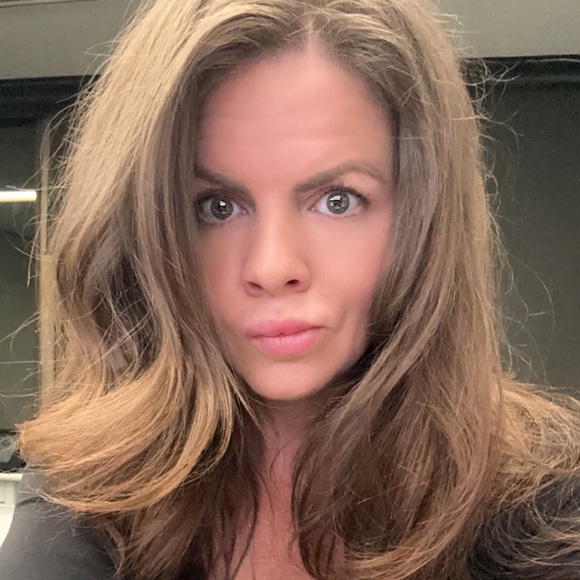 Meet your Posher, Amy - Picture 1 of 3